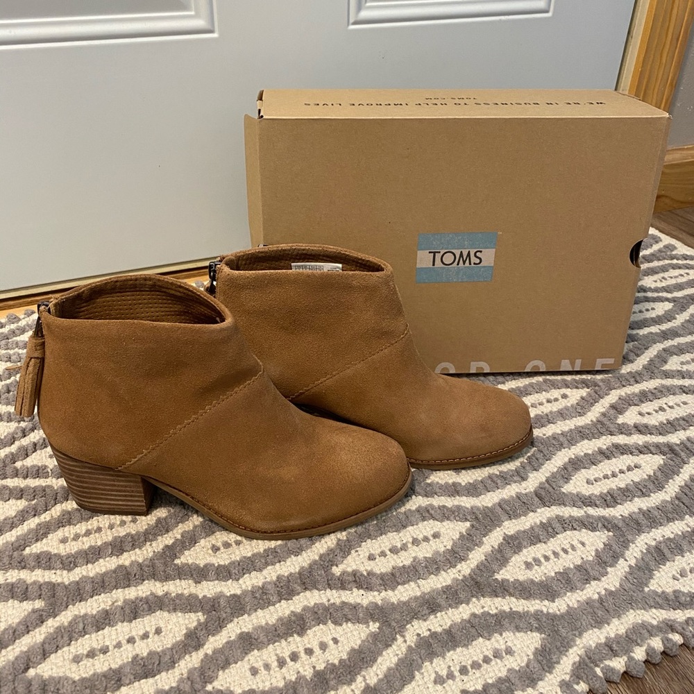 TOMS Leila Toffee Suede Bootie